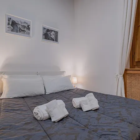 Exclusive Campo Dei Fiori Flat 아파트 로마